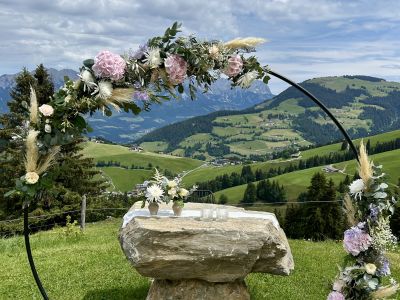 fika-bunt-hochzeit-blumen-2026img-7513-1